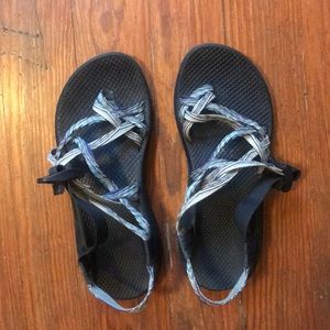 Chacos size 9